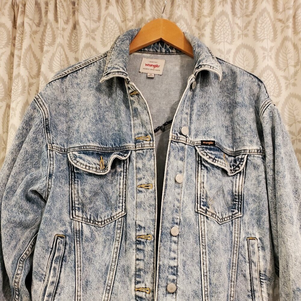 Women's Girlfriend Denim Jacket